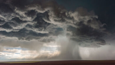 How thunderstorms can spawn damaging ‘downbursts’