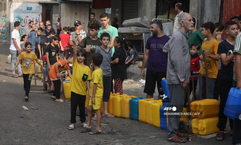 Israeli authorities cut telecommunication services, intensify bombardment in Gaza Israeli authorities cut telecommunication services, intensify bombardment in Gaza