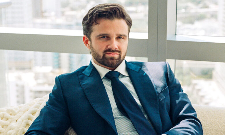 Jackson Hinkle Rides Rage Over Israel to Prominence Jackson Hinkle Rides Rage Over Israel to Prominence