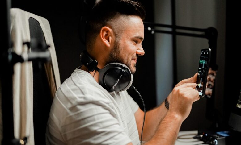 I Invested 6+ Months Watching Interviews of 0M Entrepreneurs as a Bootstrapper, Learned Nothing — Don’t Watch These Interviews | by Sanjay Priyadarshi | Apr, 2024 I Invested 6+ Months Watching Interviews of 0M Entrepreneurs as a Bootstrapper, Learned Nothing — Don’t Watch These Interviews | by Sanjay Priyadarshi | Apr, 2024