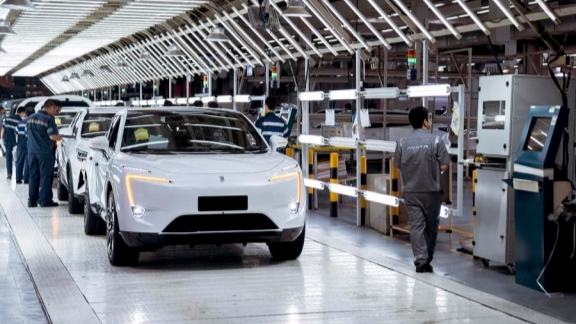 Chinese NEVs become a booster of automobile transformation Chinese NEVs become a booster of automobile transformation