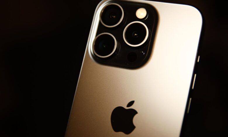 Apple Issues New Spyware Attack Warning To iPhone Users Apple Issues New Spyware Attack Warning To iPhone Users
