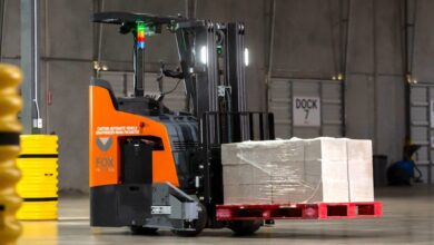 Walmart is putting AI-powered electric forklifts to work [video]