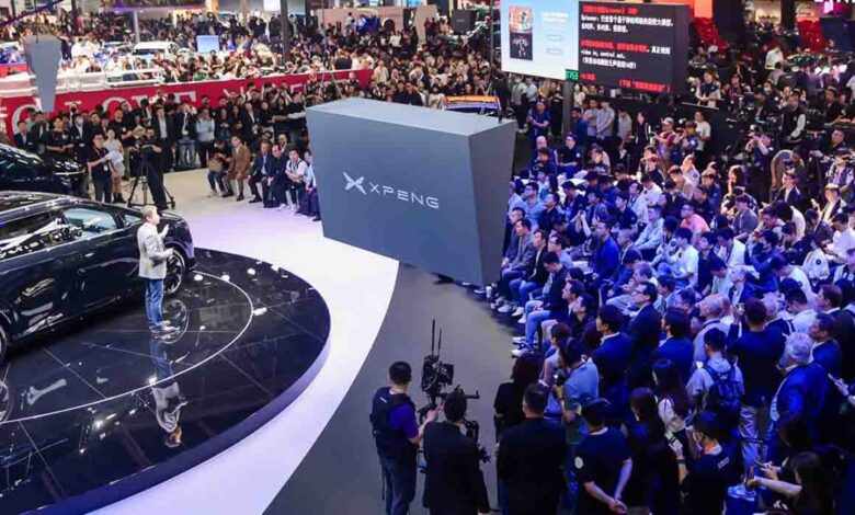 XPeng showcases 1km/sec fast charging, new sub-brand in Beijing XPeng showcases 1km/sec fast charging, new sub-brand in Beijing