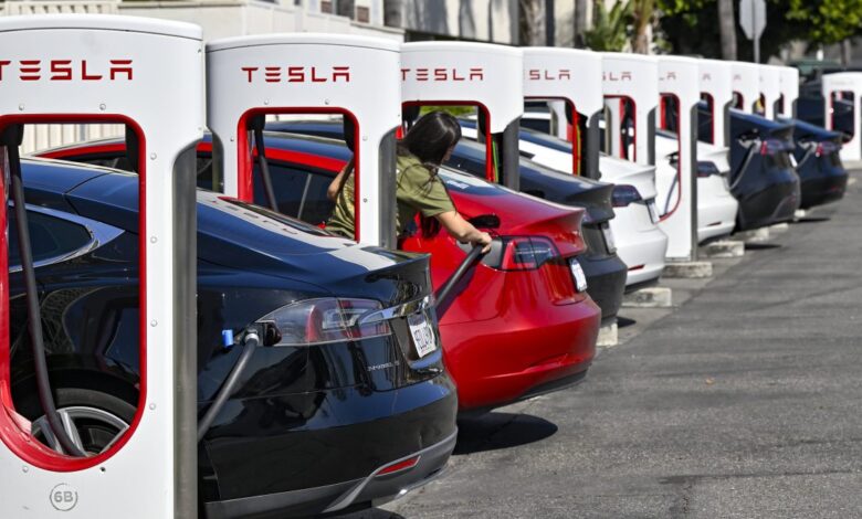 Tesla opens supercharging network to non-Tesla drivers in California Tesla opens supercharging network to non-Tesla drivers in California