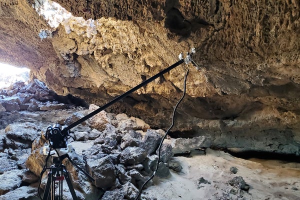 Spiderlike Mars Robot Might One Day Crawl through Unexplored Volcanic Caves