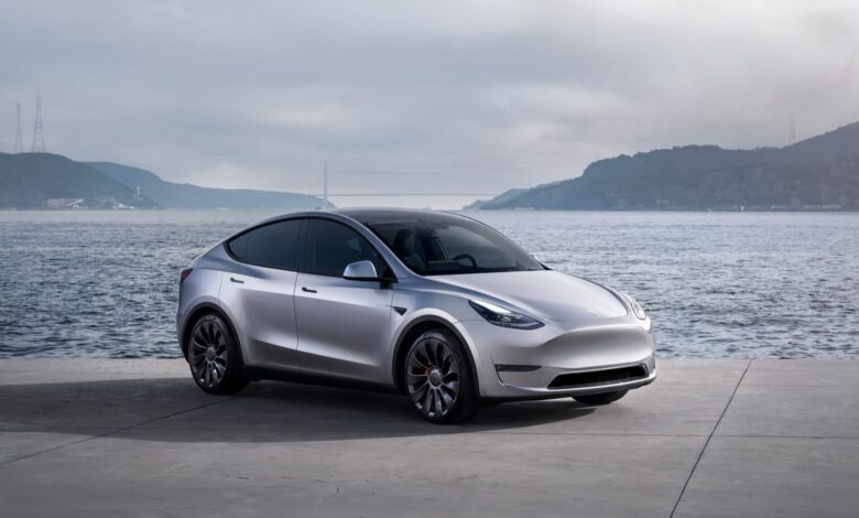 Toyota 3-row EVs, Tesla price cuts, electric G-wagen, airless tires: The Week in Reverse Toyota 3-row EVs, Tesla price cuts, electric G-wagen, airless tires: The Week in Reverse