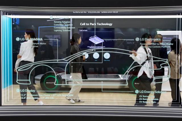 Visitors check out LG Energy Solutions booth at EVS37 at COEX in Seoul on April 24 2024 AJU PRESS Kim Dong-woo