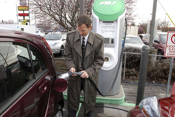 Ark. adoption of electric vehicle chargers drags at home, office | The Arkansas Democrat-Gazette Ark. adoption of electric vehicle chargers drags at home, office | The Arkansas Democrat-Gazette