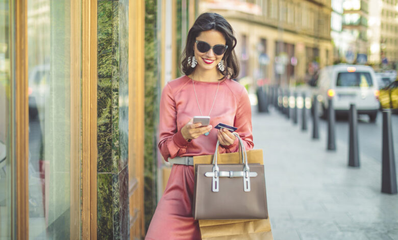 SAP Customers Build Customer Relationships in Retail SAP Customers Build Customer Relationships in Retail