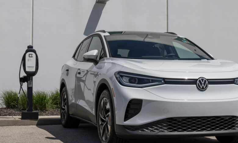 Electric vehicle dip due to ‘lack of skilled labour’ to replace batteries Electric vehicle dip due to ‘lack of skilled labour’ to replace batteries