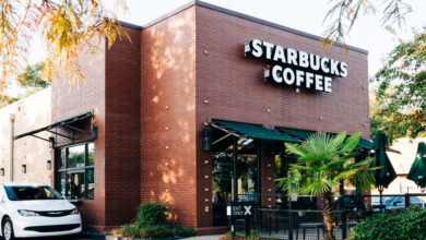 Same-Store Sales at Starbucks Drop, Pushing Revenue Down 1.8%