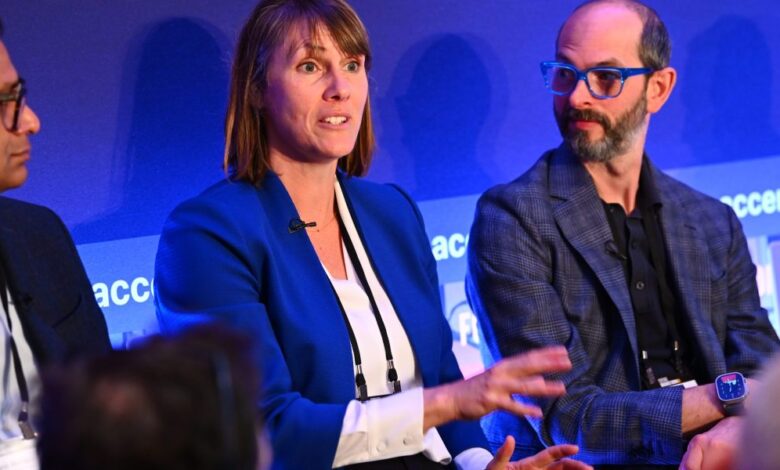 How ‘AI playfulness’ teams can help workers stop fearing AI and embrace change How ‘AI playfulness’ teams can help workers stop fearing AI and embrace change