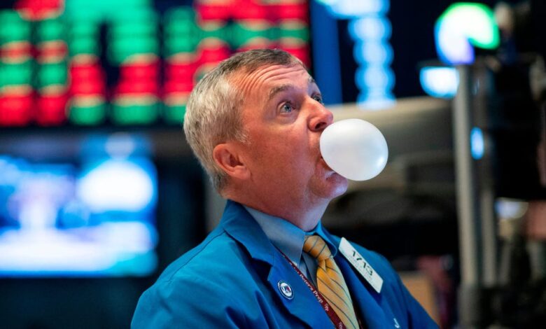 The AI-Fueled Stock Market Bubble Will Crash in 2026: Capital Economics The AI-Fueled Stock Market Bubble Will Crash in 2026: Capital Economics