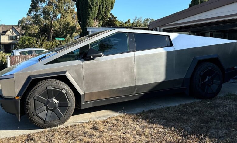 DeLorean Designer Calls Cybertruck the ‘Picasso of Automobiles’ DeLorean Designer Calls Cybertruck the ‘Picasso of Automobiles’