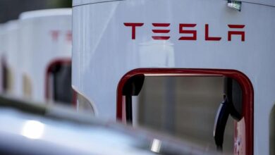 Tesla cuts the price of its “Full Self Driving” system by a third to ,000