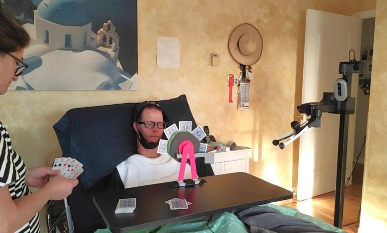 Students test their robotic interface, living with a man with quadriplegia | News Students test their robotic interface, living with a man with quadriplegia | News