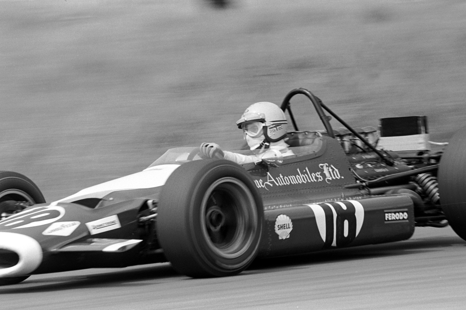 Vic Elford(GBR) Antique Automobiles McLaren M7A, finished 10th
Dutch GP, Zandvoort, 21 June 1969