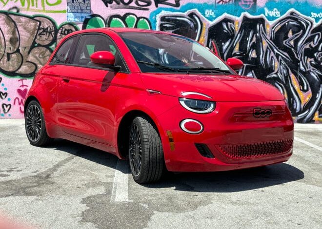 Electric 2024 Fiat 500e is long on style, short on range Electric 2024 Fiat 500e is long on style, short on range
