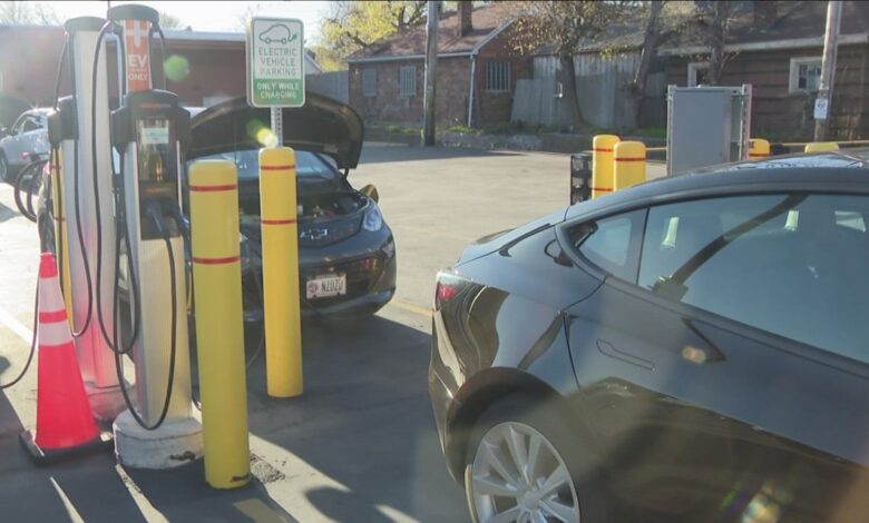Event allows people to kick the tires on electric vehicles Event allows people to kick the tires on electric vehicles