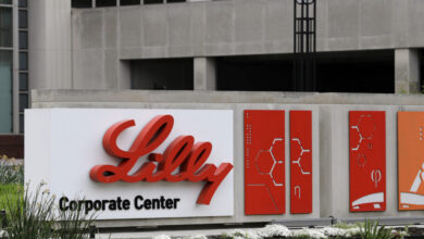 FDA reviewers ask if approval of Lilly’s Alzheimer’s drug should be restricted