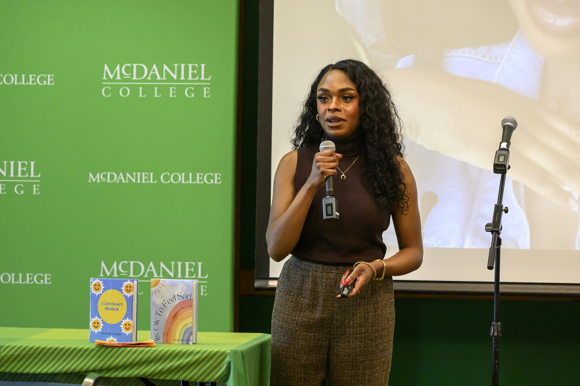 Eno Akpan presents her idea Gifted Readings during the Innovation and Entrepreneurship Challenge at McDaniel College. (Thomas Walker/Freelance)