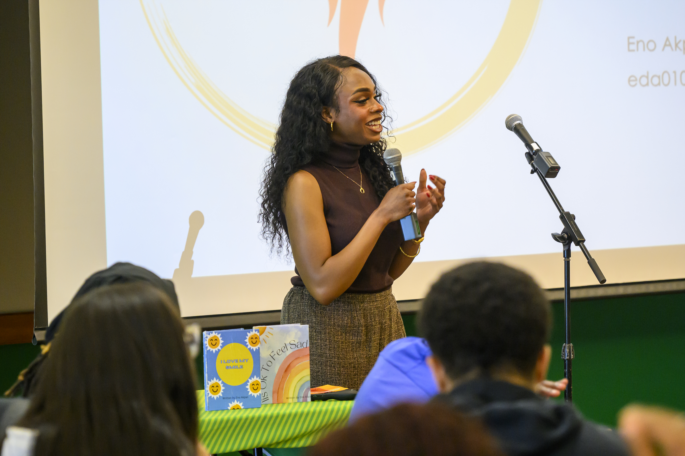 Eno Akpan presents her idea Gifted Readings during the Innovation and Entrepreneurship Challenge at McDaniel College. (Thomas Walker/Freelance)