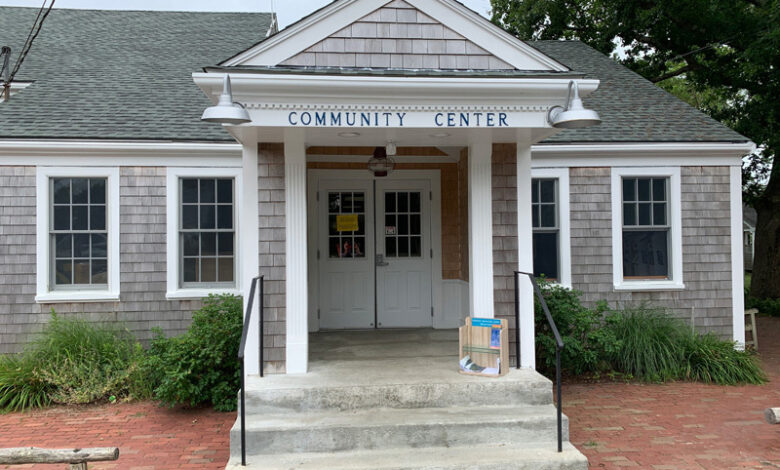 Chilmark town meeting considers electric vehicles, housing Chilmark town meeting considers electric vehicles, housing