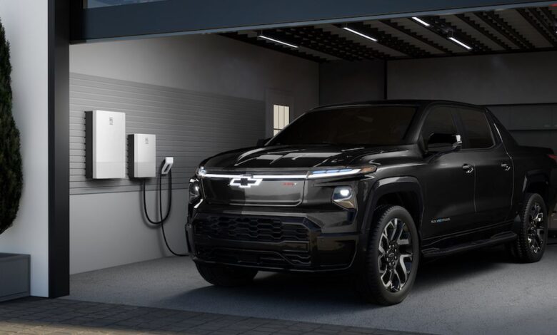Chevy Silverado EV turns into a mobile generator with GM’s new home energy bundle Chevy Silverado EV turns into a mobile generator with GM’s new home energy bundle