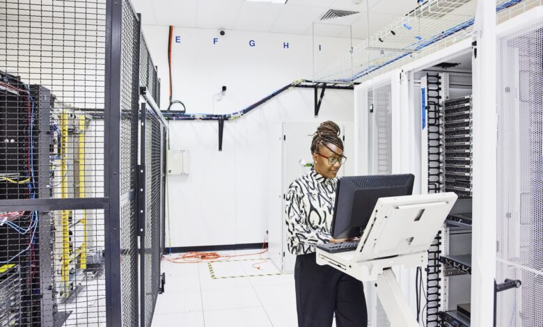 Women make less than men in US cyber jobs — but the gap is narrowing Women make less than men in US cyber jobs — but the gap is narrowing