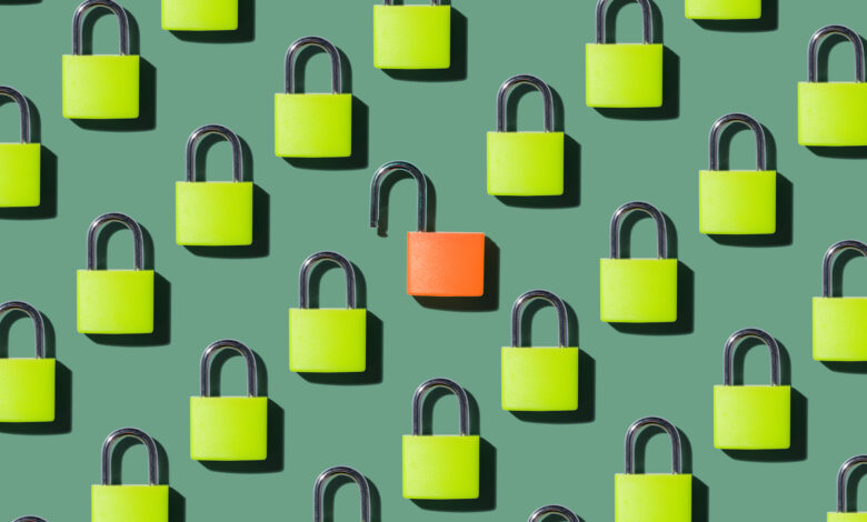 Sisense breach exposes customers to potential supply chain attack Sisense breach exposes customers to potential supply chain attack
