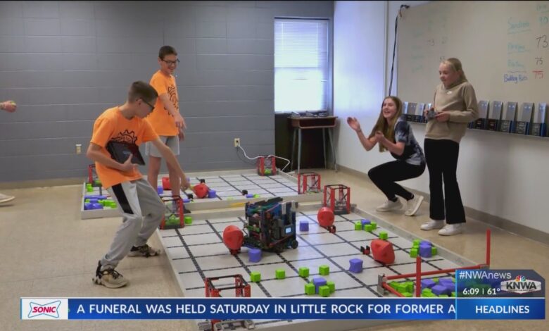 Greenwood robotics team heads to worldwide competition Greenwood robotics team heads to worldwide competition