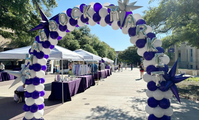 TCU students and alumni showcase entrepreneurial ideas at the Shaddock Marketplace TCU students and alumni showcase entrepreneurial ideas at the Shaddock Marketplace