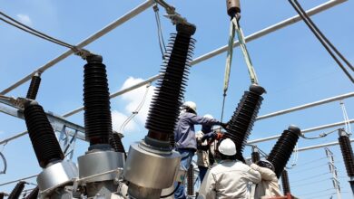 Robotic Arm for Porcelain Bushing Cleaning in Substations