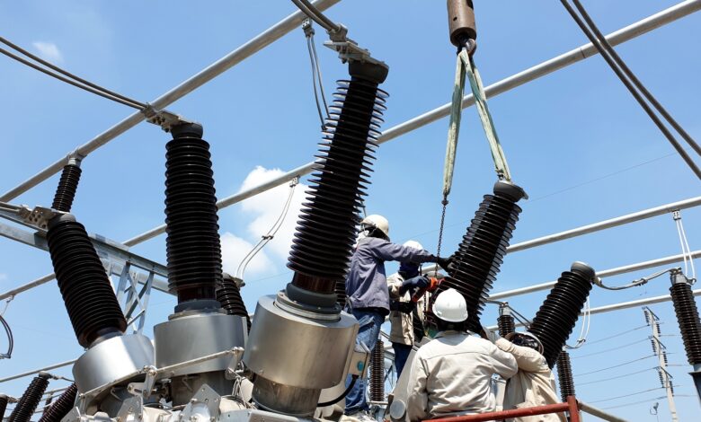 Robotic Arm for Porcelain Bushing Cleaning in Substations Robotic Arm for Porcelain Bushing Cleaning in Substations