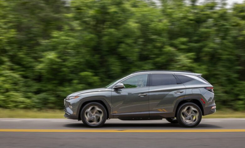 Hyundai will build more hybrids to supplement slowing EV demand Hyundai will build more hybrids to supplement slowing EV demand