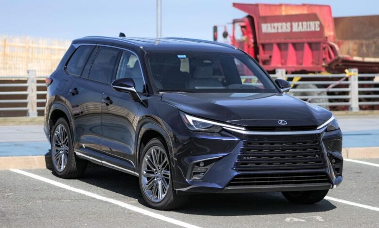 Sorry, EVs — I test drove my first PHEV and it’s the perfect blend of electric and gas power Sorry, EVs — I test drove my first PHEV and it’s the perfect blend of electric and gas power