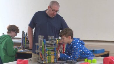 Hometown hero, Justin Conrad, Columbiana, Ohio takes robotics team to world championships