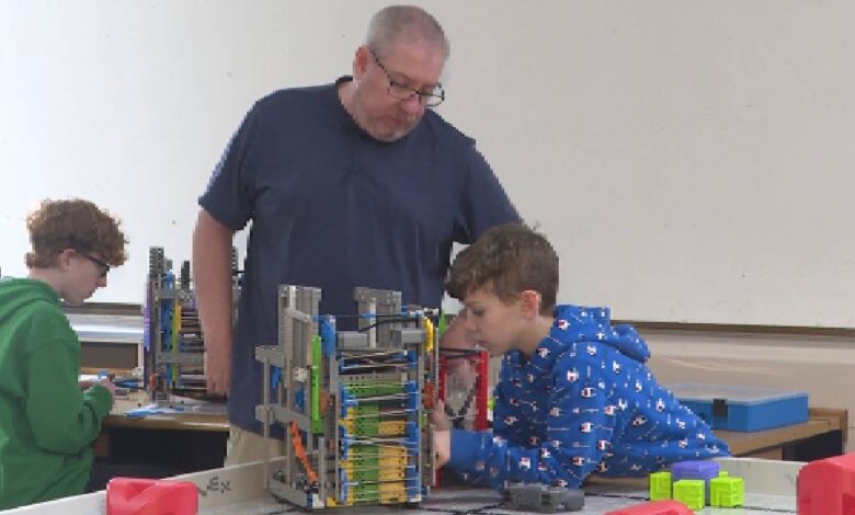 Hometown hero, Justin Conrad, Columbiana, Ohio takes robotics team to world championships Hometown hero, Justin Conrad, Columbiana, Ohio takes robotics team to world championships