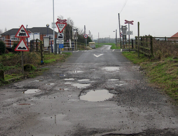 Daily Mail admits making up story about electric vehicles causing potholes Daily Mail admits making up story about electric vehicles causing potholes