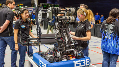 Qualcomm Sponsors Annual Robotics Competition