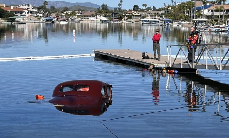 At Canyon Lake, mishap submerges 1939 Packard – Press Enterprise At Canyon Lake, mishap submerges 1939 Packard – Press Enterprise