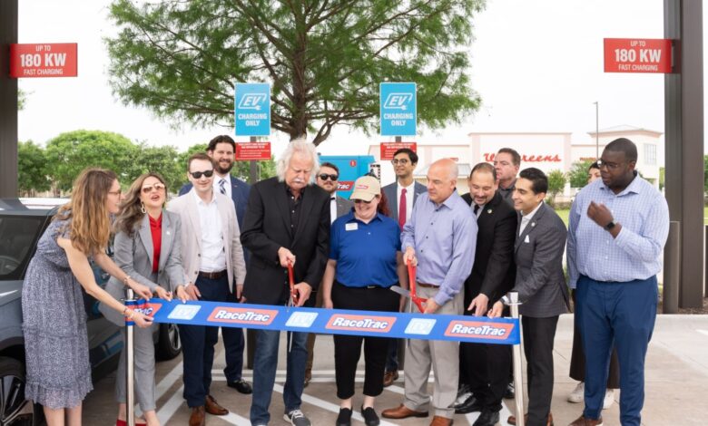 RaceTrac Opens Its First Electric Vehicle Charger in Dallas RaceTrac Opens Its First Electric Vehicle Charger in Dallas