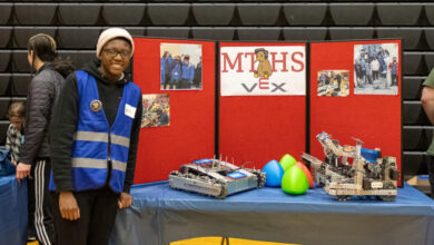 Rock ‘n’ roll, research and robots at Edmonds School District’s STEM in Action Showcase