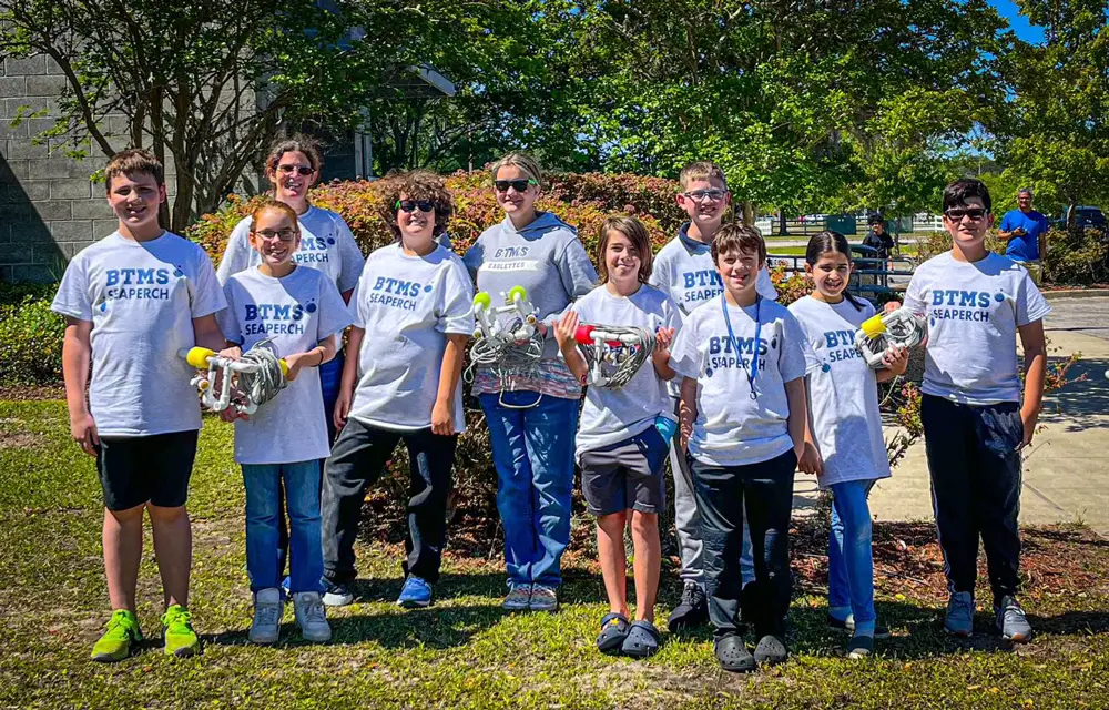 Buddy Taylor Middle School Robotics Champs Earn Berth at International Competition