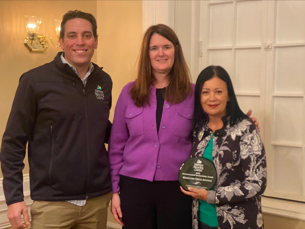 Cruz-Aponte Receives Environmental Stewardship Award