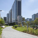 Curtain of Cloud Pavilion / PRACTICE - Exterior Photography, Windows, Cityscape