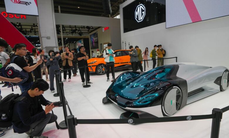 Electric cars and digital connectivity dominate at Beijing auto show Electric cars and digital connectivity dominate at Beijing auto show