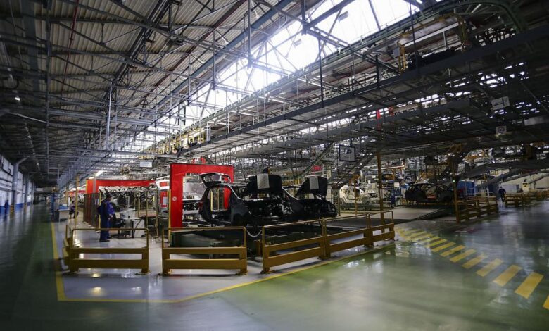 Romania’s automobile production up 7% y/y to over 150,000 units in Q1 Romania’s automobile production up 7% y/y to over 150,000 units in Q1