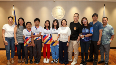 Mayor Binay gives financial aid to robotics team competing in US